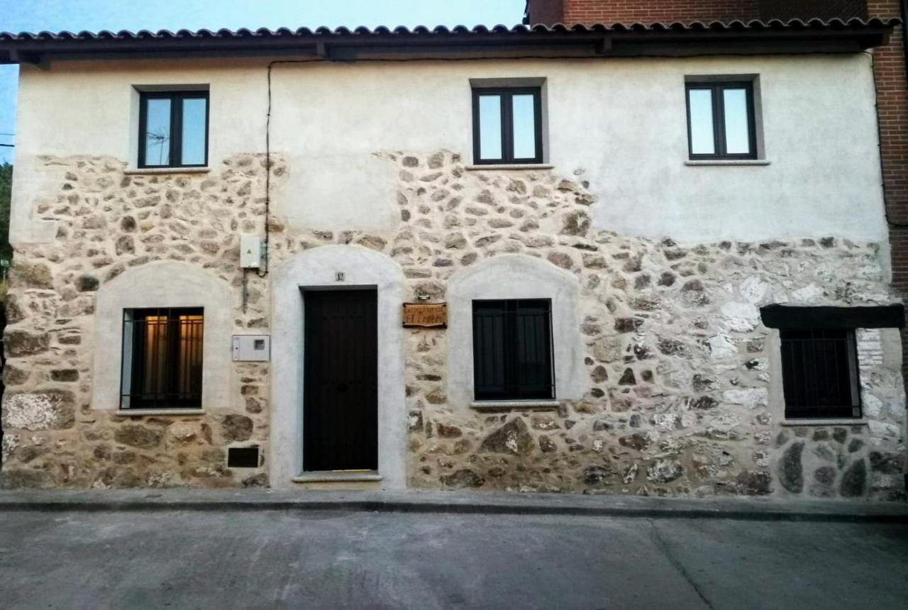 Casa Rural El Enebro 4 Estrellas Navamorcuende Exterior foto